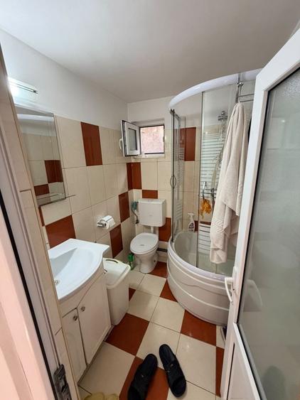 Casă cu 3 camere în Brătianu