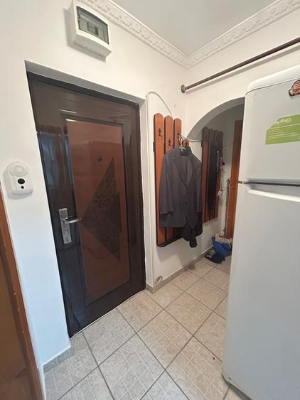 Apartament 4 camere -Zona Sud  - etaj 1/4 - 8