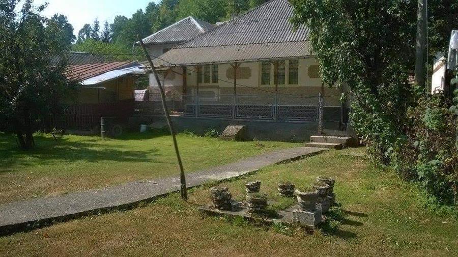 Casa ?i teren de vanzare - 3