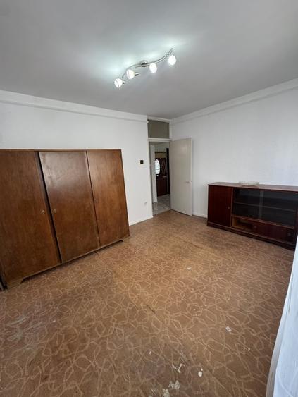 Apartament cu 2 camere decomandat în Cantacuzino