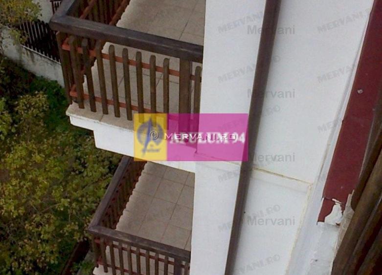 Spatiu turistic de vanzare in Busteni - Zona Centrala - 12