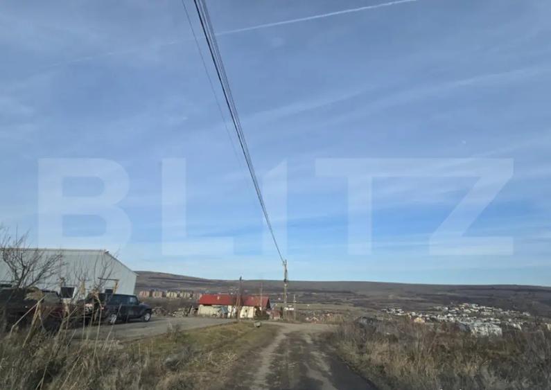 Teren Extravilan 6300 - potrivit pentru investitie - 2