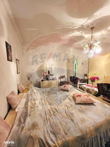 Casa cu 5 camere de vanzare in centrul orasului Talmaciu - 17
