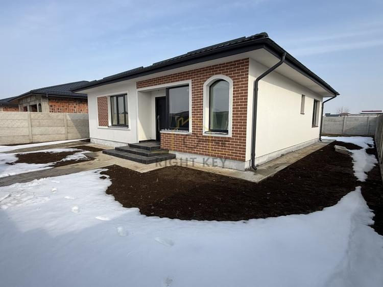 Casa pe parter, pod depozitare, 4 camere, teren 500mp! Comision 0%! - 1