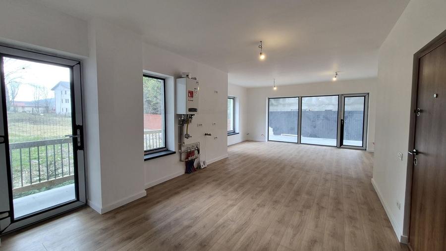 Apartament cu 2 camere 48,90 mp + 21,90 mp terasele + loc de parcare - Busteni - 6