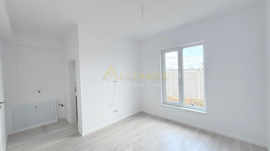 Casa Individuala - 3 camere - 2 bai - 250mp teren - 9