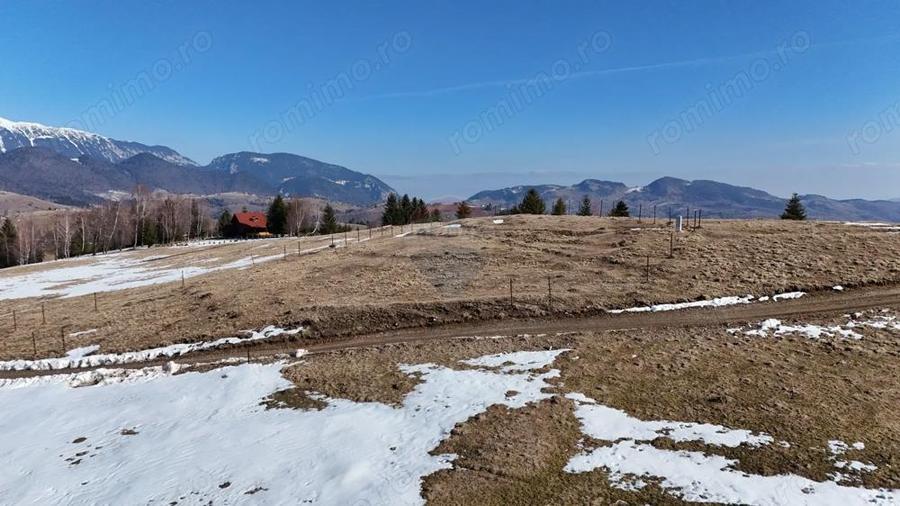 Priveli?te superba catre mun?i | 1924 mp | Apa ?i curent pe teren - 3