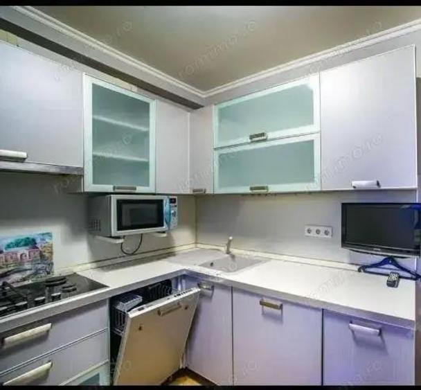 Oferim garsoniera de inchiriat in zona Giulesti - 2