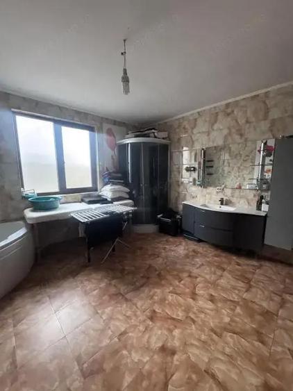 Casa utilata si mobilata, Radauti - 9