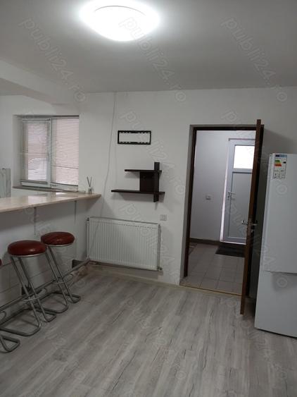 Vand apartament 2 camere, tip casa, in Lehliu-gara - 9