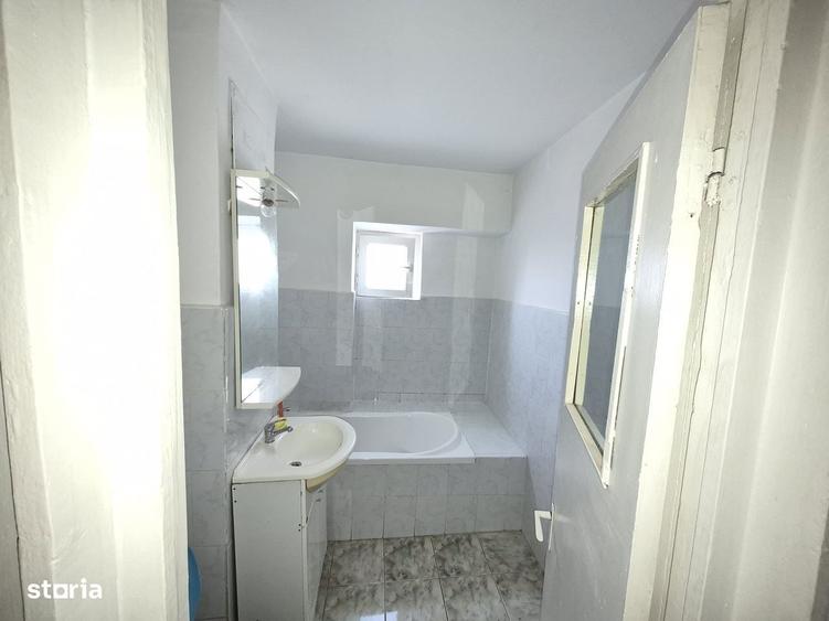 Apartament 1 camera Nicolina Catedrala Catolica bloc c 1990 bulevard - 3