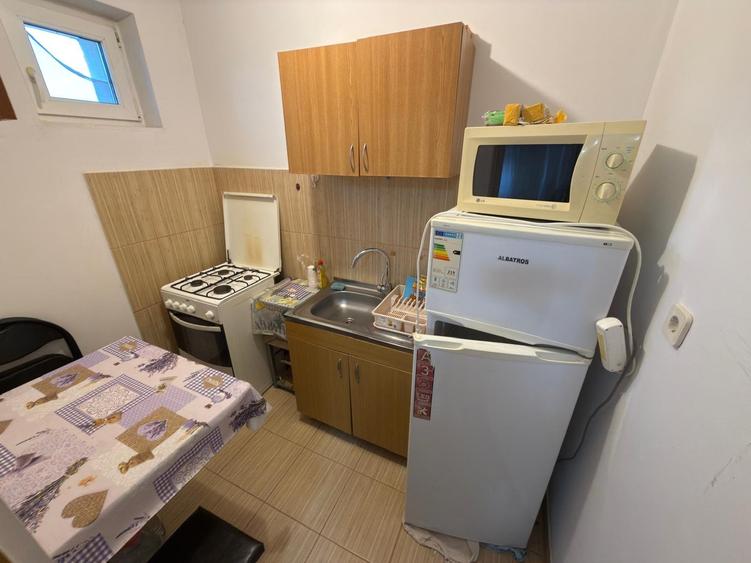 Garsoniera langa  metrou N Grigorescu, bd. Camil Ressu, nr. 33 - 5