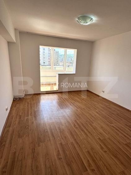 Apartament cu 4 camere, 80 mp, decomandat, etaj intermediar, zona Grivitei