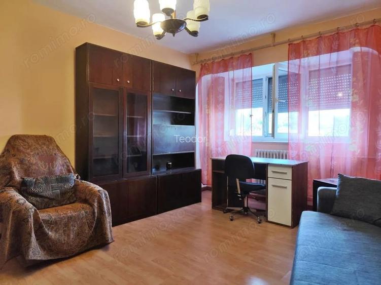 Apartament cu 2 camere de inchiriat, str. Spartacus, Oradea Apartament cu 2 camere de inchiriat, str. Spartacus, Oradea