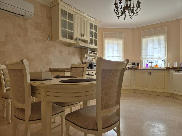 Vila Tip Duplex, 8 Camere, Teren 1100 Mp, Finisajele de Lux - 26