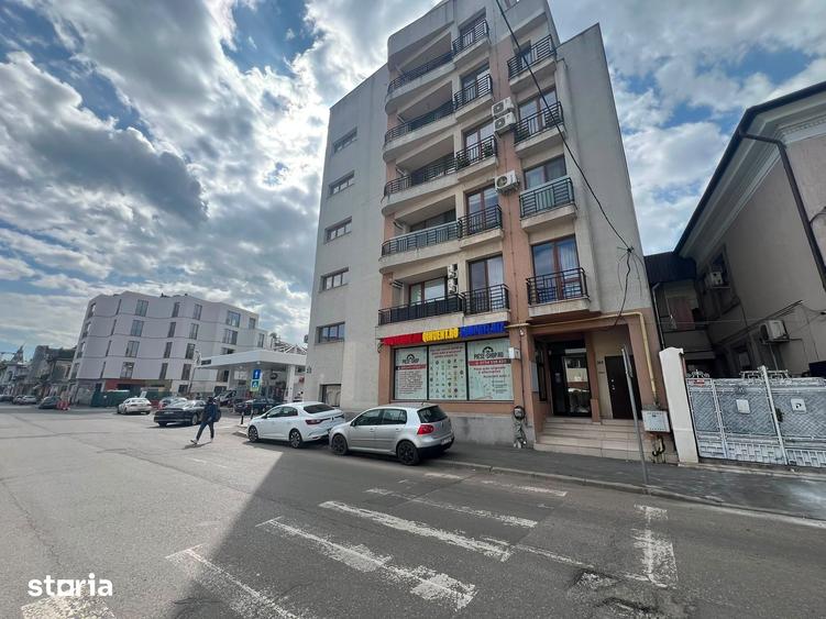 Spațiu comercial, de 240 mp, în Eminescu