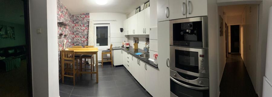 Apartament cu 3 camere decomandat în Decebal