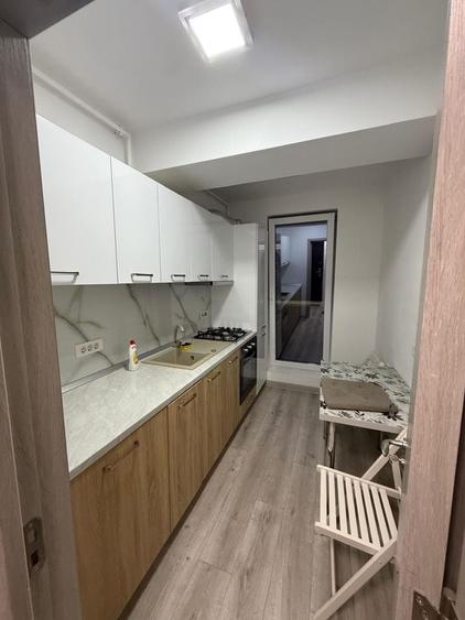 Garsonieră decomandată în Central