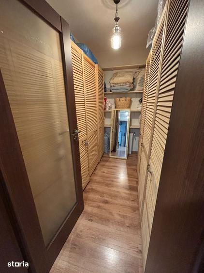 Casă cu 5 camere cu Teren 546 Mp în Clinceni