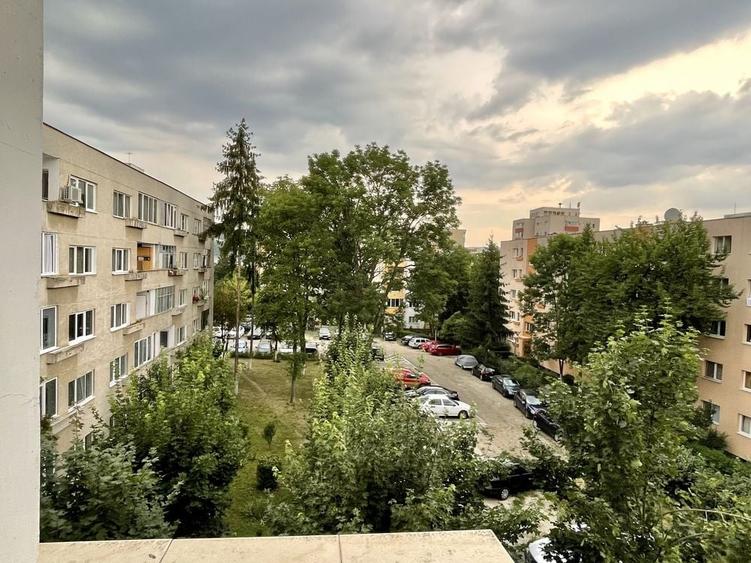 Apartament cu 2 camere decomandat în Dosu Bricii