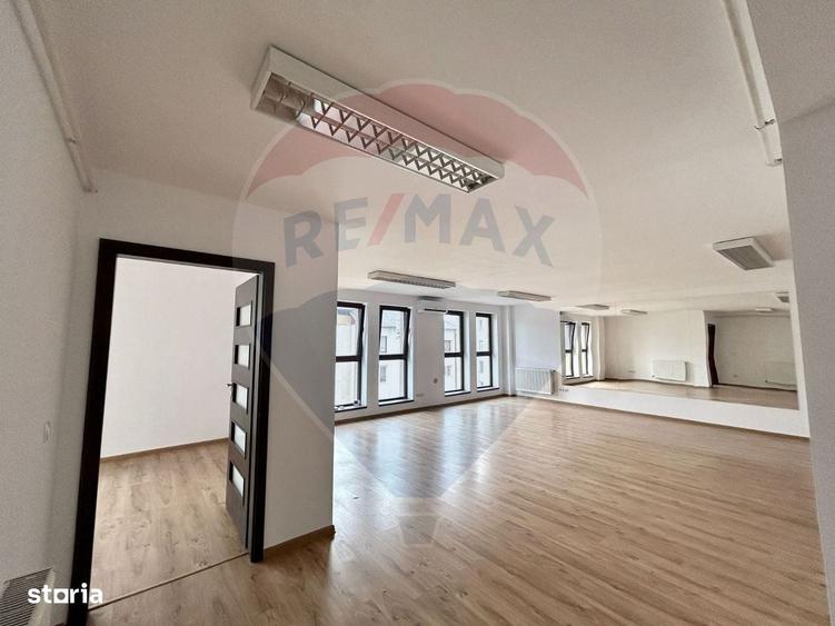 Spațiu comercial, de 97 mp, în Central