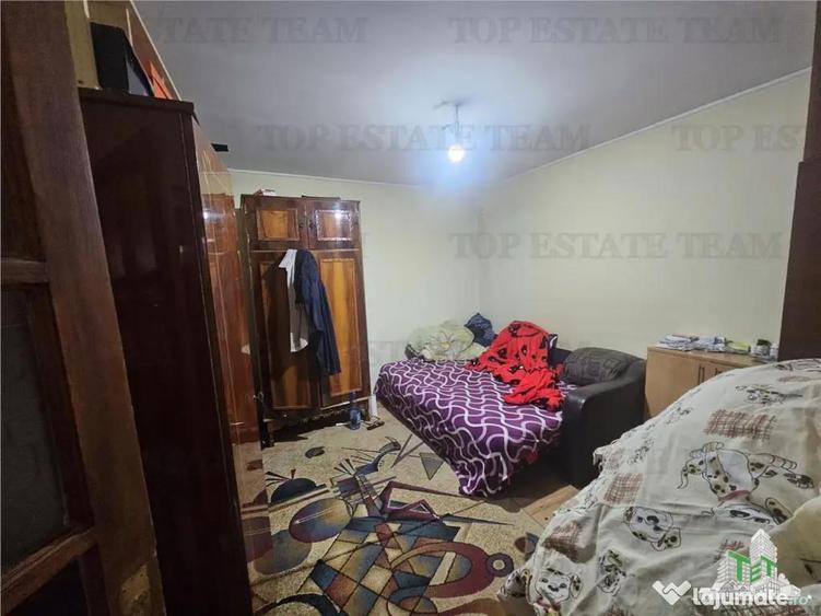 Casa individuala 3 camere, curte libera 225 mp, zona Piata R - 7
