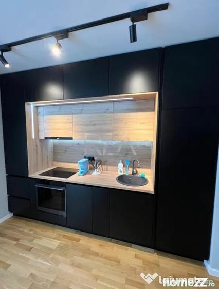 Apartament cu 3 camere semidecomandat în Aviației