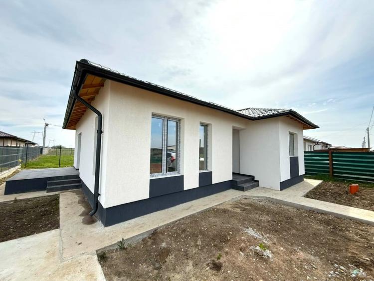 Casă individuală cu 3 camere cu Teren 350 Mp în Berceni