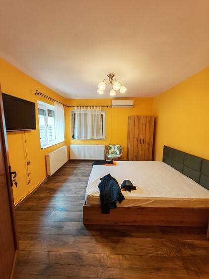 Casă cu 3 camere cu Teren 100 Mp în Exterior Vest