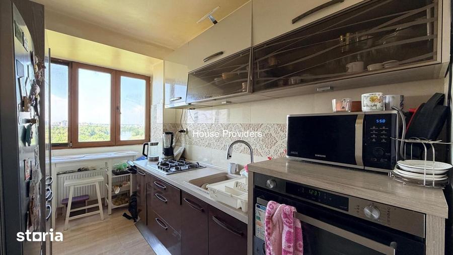 Apartament cu 4 camere decomandat, mobilat în Floreasca