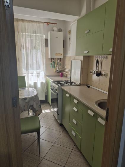 Apartament cu 2 camere semidecomandat în Puranii de Sus