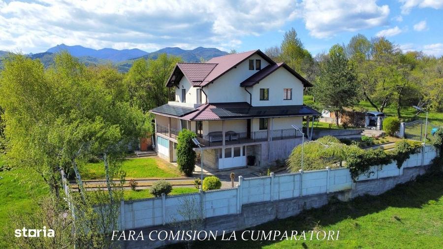 Casă cu 4 camere în Rădăcinești