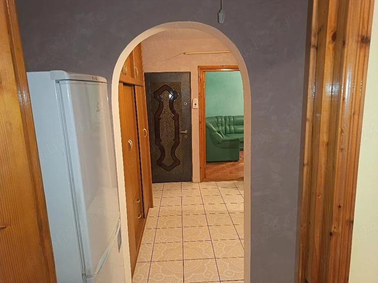 Apartament cu 2 camere decomandat în Nicolina