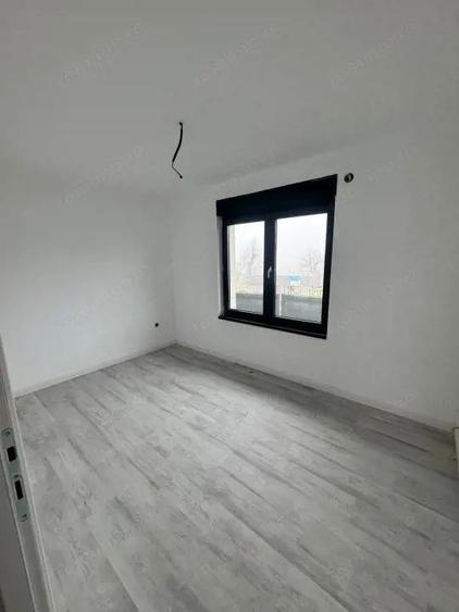 Casa individuala de vanzare 131 mp construi?i, teren 6 ari - 2