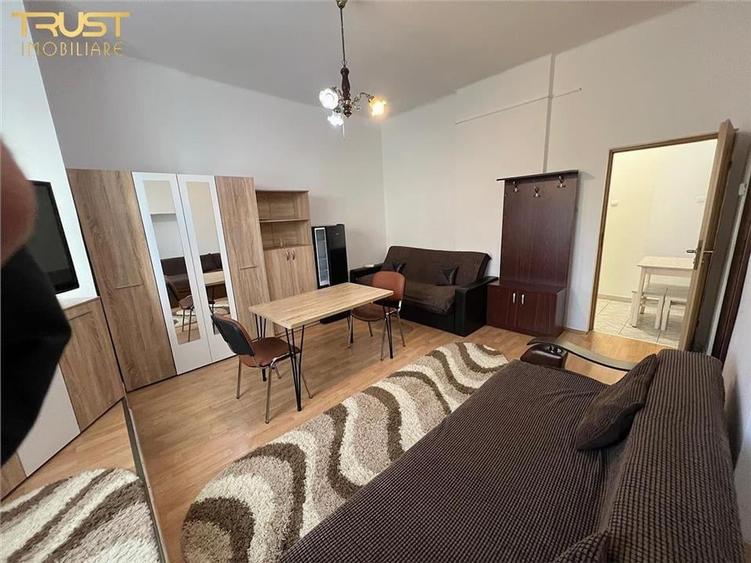 Ap o camera langa Policlinica - 4