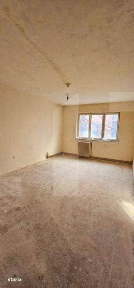 Apartament cu 3 camere, 72 mp, etaj 1, ideal pentru renovare - Simeria - 2