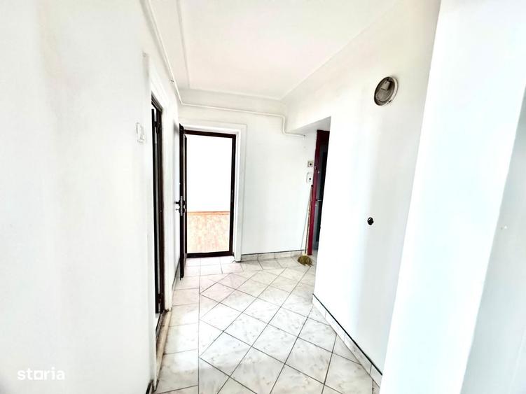 Apartament 3 camere decomandat turn Vedere panoramica spre Dunare - 10