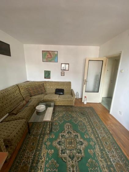 Apartament cu 3 camere decomandat în Mărăști