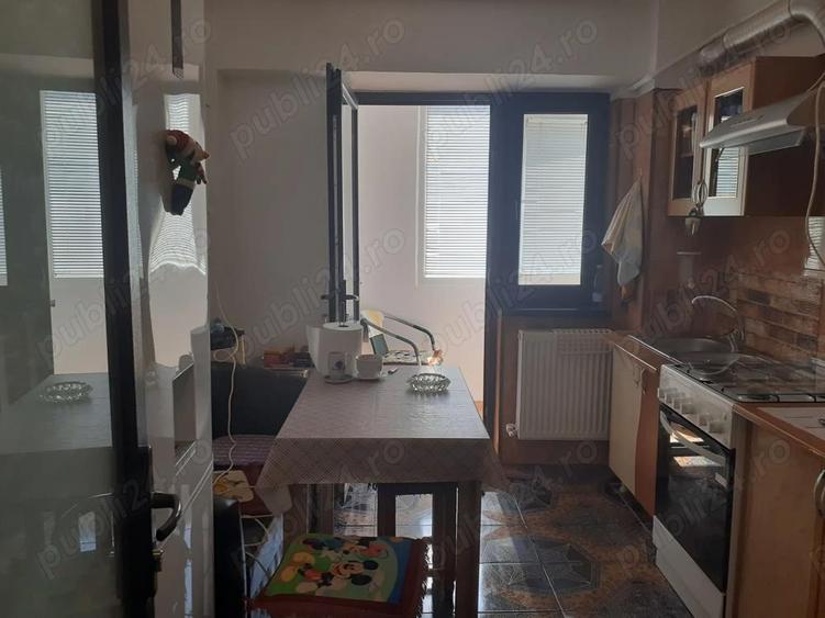 Vanzare Apartament cu 2 cam, cf.1 decomandat etajul 3, mobilat si utilat complet, in Zona Plantelor - 18
