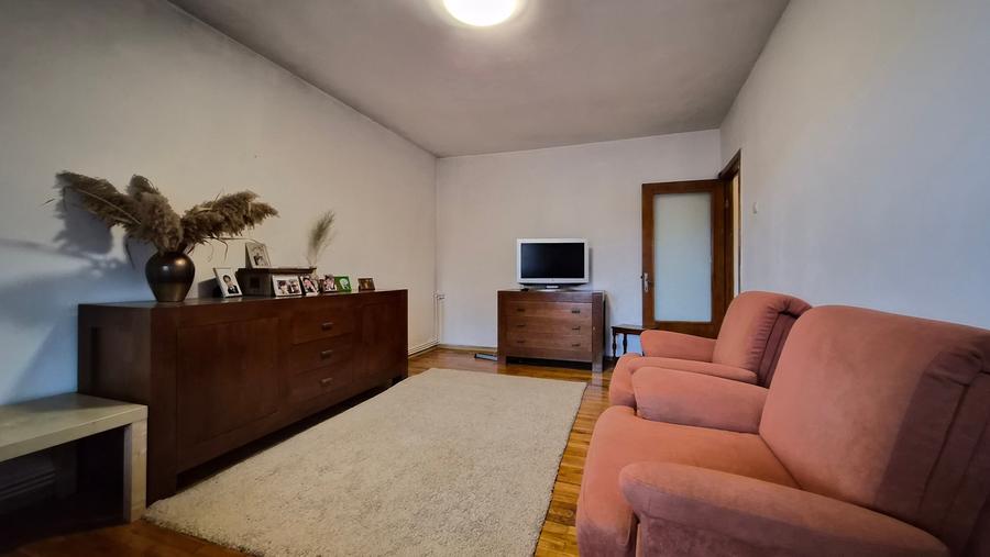 Delfinariu- Ap 3 cam,decomandat,  et4/4 (cu pod) -centrala gaze - 4