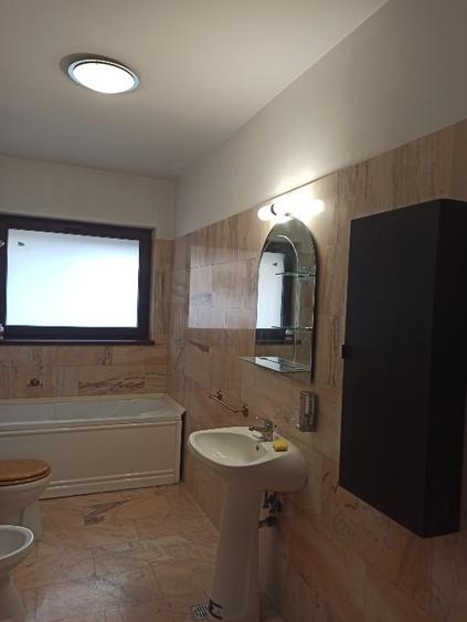 De vânzare casa in zona liniștită  - 15