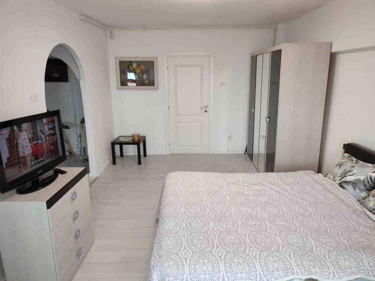 Garsoniera premium cu vedere la mare si port Strada Traian, bloc K4 - 2