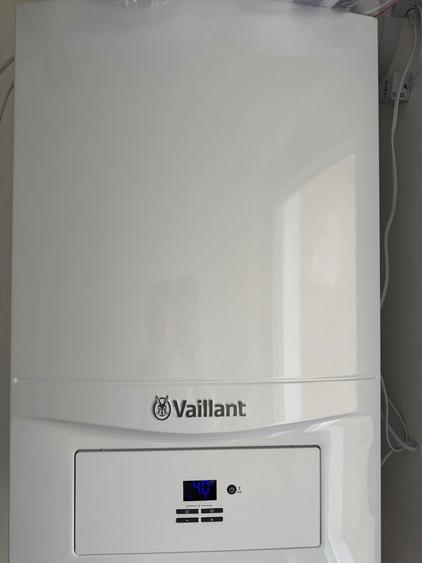 Apartament LUX 37 mp TOT NOU langa Facultate + Vivo Mall Etaj 1 - 8