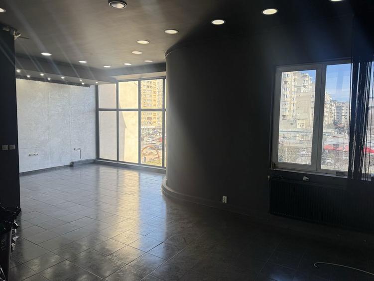 Dau in chirie spatiu comercial 50 MP Marasti sens giratoriu - 6