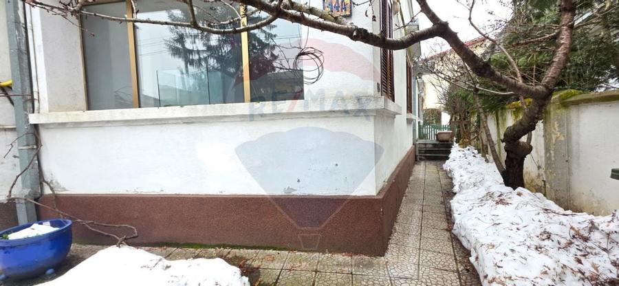 Casa interbelica de vanzare, cu personalitate si potential remarcabil - 5