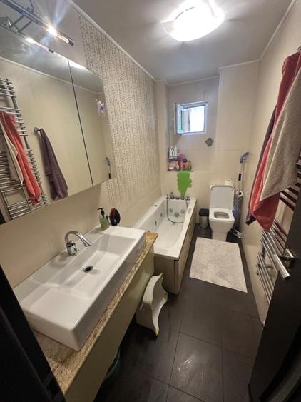 Apartament la blocurile lui Mazăre  54.04 mp/utili - 7