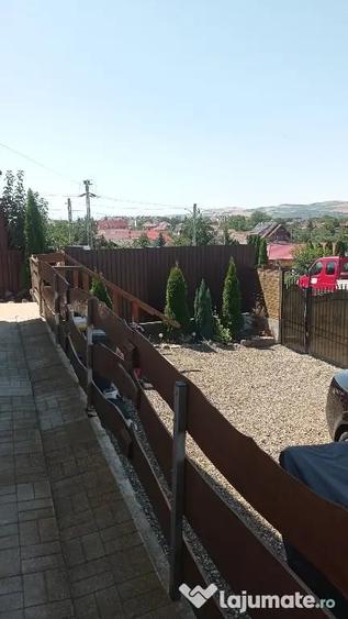 Casă cu 4 camere în Criș