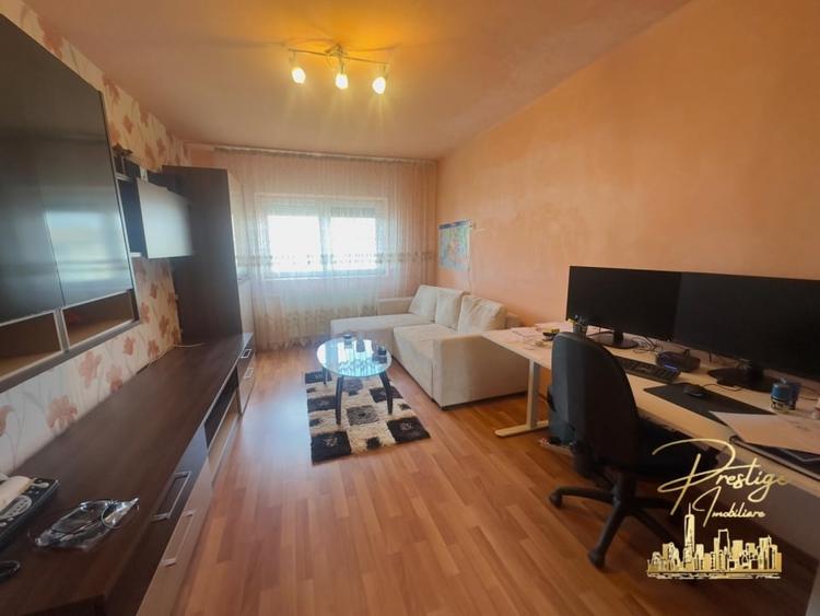 Apartament cu 3 camere de vanzare in zona Lacul Rosu,Rogerius - Oradea - 1
