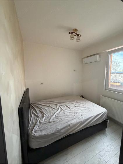 Garsoniera de vanzare 2 camere - 1