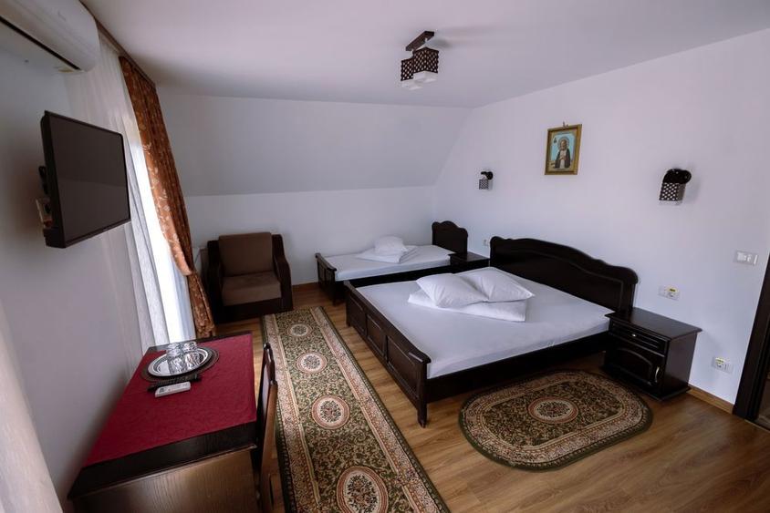 Vand Pensiune in Putna judetul Suceava - 7